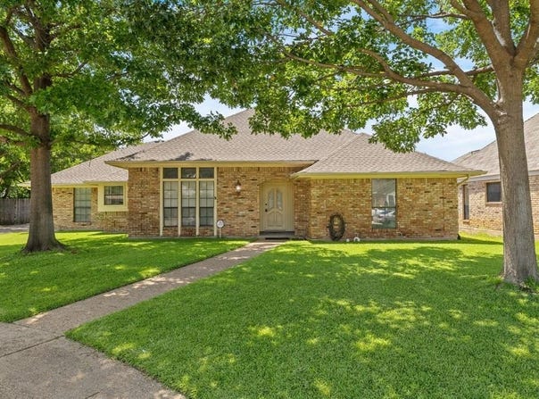 1405 Wagonwheel Court, Irving, TX 75061