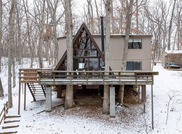 353 Seebrook Lake Drive, Wright City, MO 63390