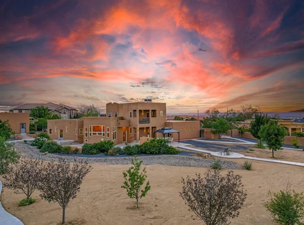 11605 Holly Avenue NE, Albuquerque, NM 87122
