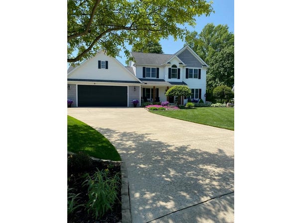 29 Stony Brook Ln, Wakeman, OH 44889