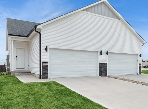 1517 Mulberry Street, Granger, IA 50109