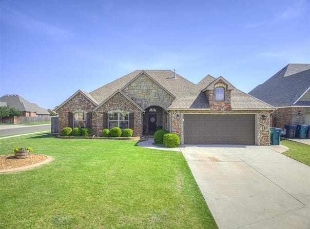 11721 Cherry Point Lane, Yukon, OK 73099