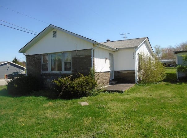 2300 S Main, Madisonville, KY 42431