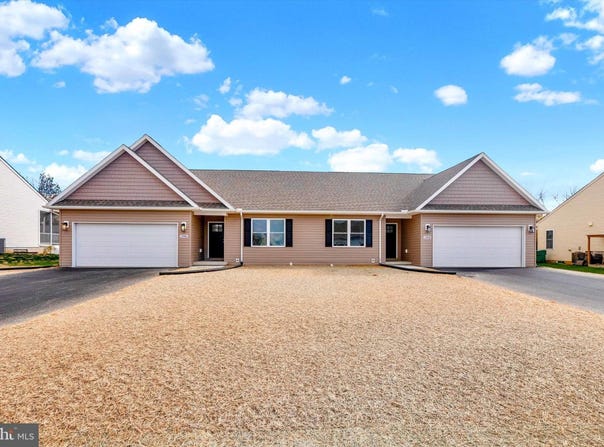 13948 PATRIOT Way, HAGERSTOWN, MD 21740