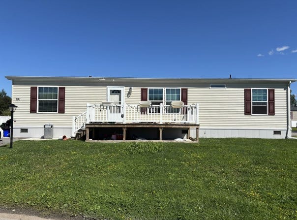 191 Ash St, Lockport, NY 14094