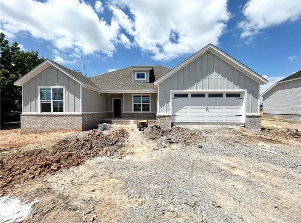 12 Briscoe  LN, Bella Vista, AR 72715