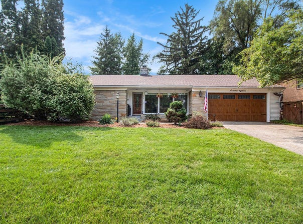 1718 E Stadium Boulevard, Ann Arbor, MI 48104