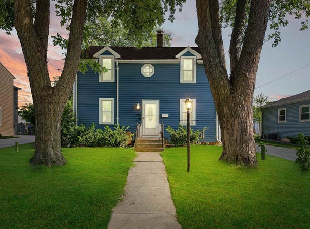 146 HAZEL Street, NEENAH, WI 54956