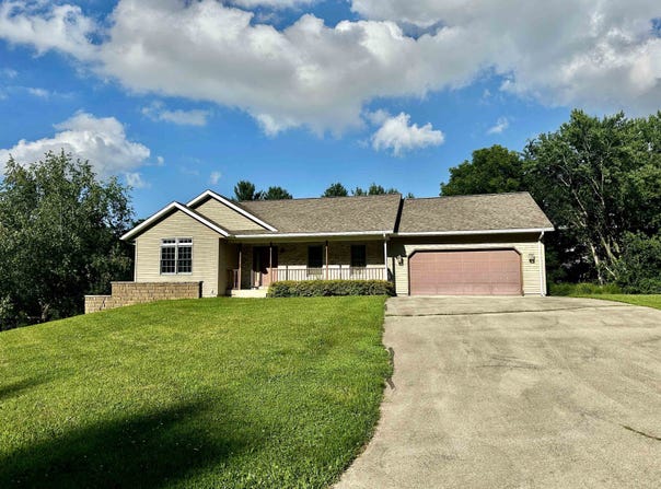 102 Lost Lane, SAVANNA, IL 61074
