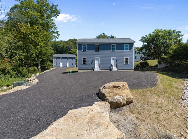 154 Grove Avenue, Groton, CT 06340