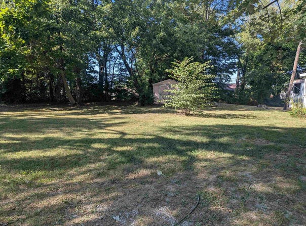 201 Waterbury Lane, Chandler, IN 47610-9562