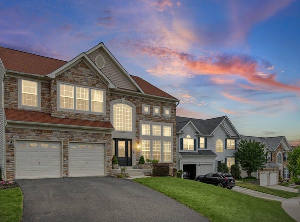 8144 GLEN ARBOR DR, BALTIMORE, MD 21237