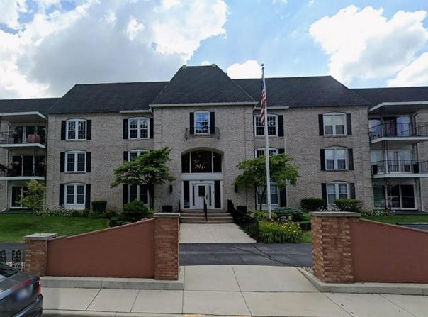 1077 Greenleaf Boulevard, Elkhart, IN 46514-3561