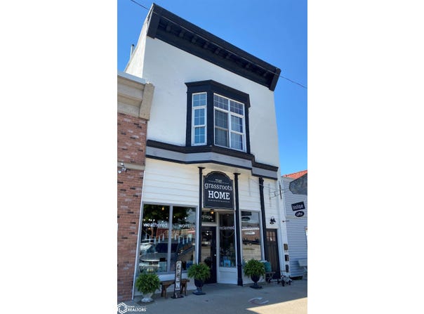 140 W Jefferson Street, Osceola, IA 50213