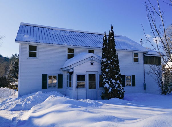 818 Main Street, Cavendish, VT 05142