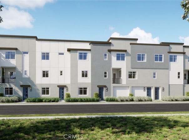 7252 Ellington Drive, Huntington Beach, CA 92647
