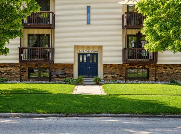 511 Broadway Avenue, Mattoon, IL 61938