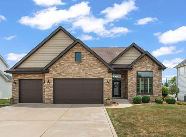 8437 Willow Haven Drive, St. John, IN 46373