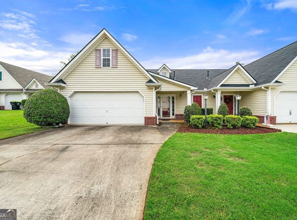 90 Courtyard, Newnan, GA 30265