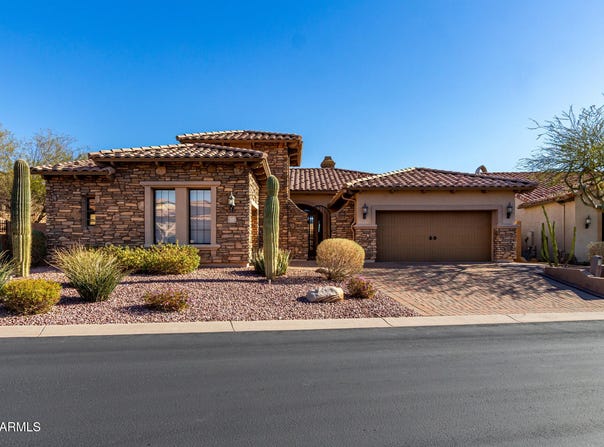 8041 E TETON Circle, Mesa, AZ 85207
