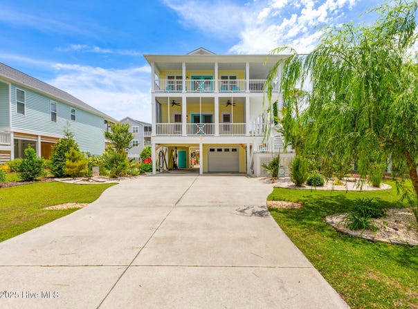 104 SE 32nd Street, Oak Island, NC 28465