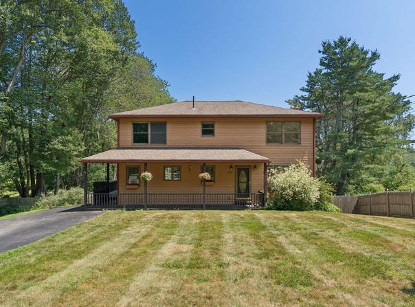1048 Sawyer Road, Cape Elizabeth, ME 04107