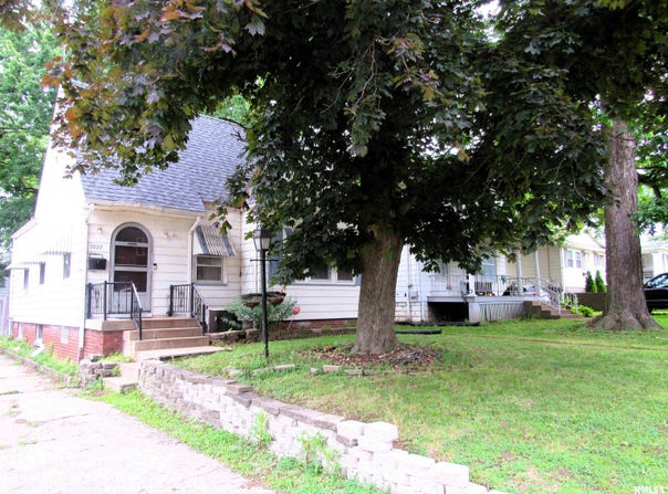 1027 E MAYWOOD Avenue, Peoria, IL 61603