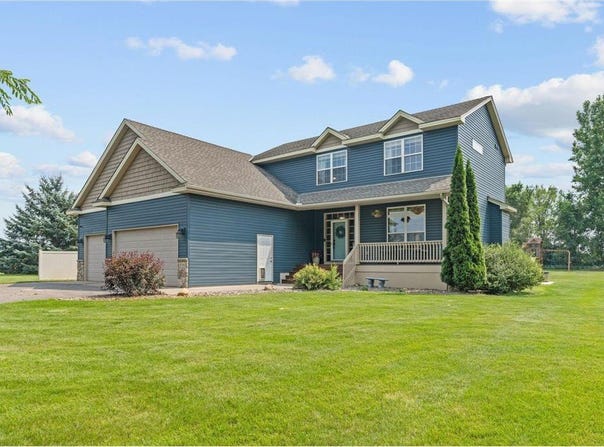 14254 Lincoln Street NE, Ham Lake, MN 55304