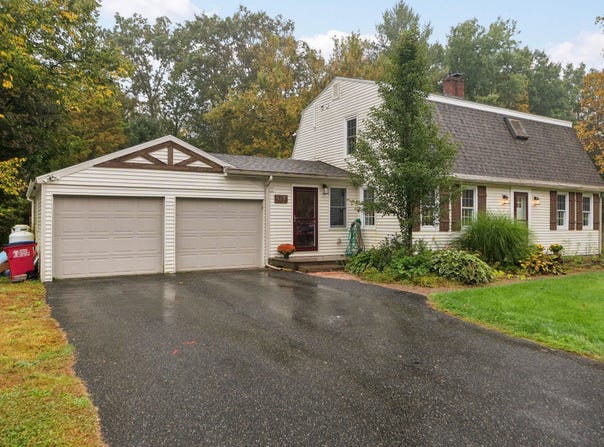 117 Perkins Place, Hartford, VT 05001