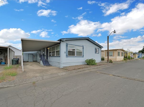 1120 W FAIRVIEW DR, Springfield, OR 97477