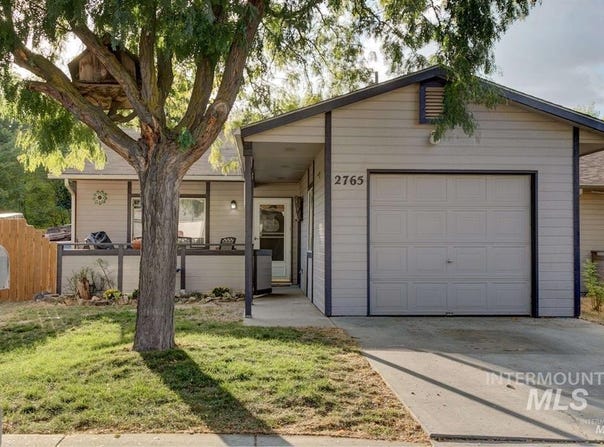 2765 N Macondray Ln, Boise, ID 83703