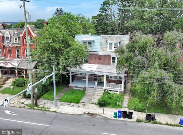 919 E KING STREET, LANCASTER, PA 17602