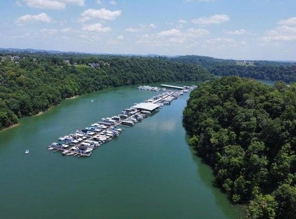 3 Lees Ford Dock Rd, Nancy, KY 42544