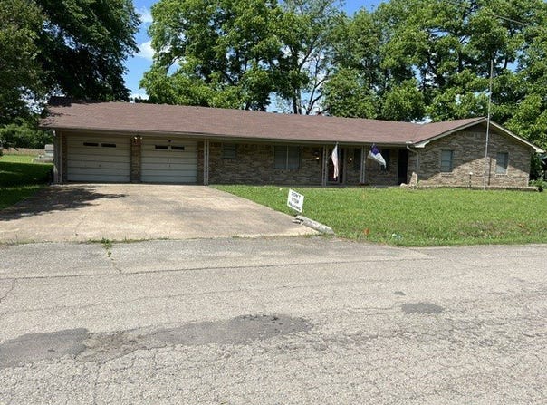 304 Sunset Street, Roxton, TX 75477