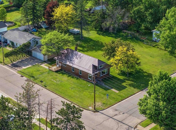 424 Maple Street, Nekoosa, WI 54457