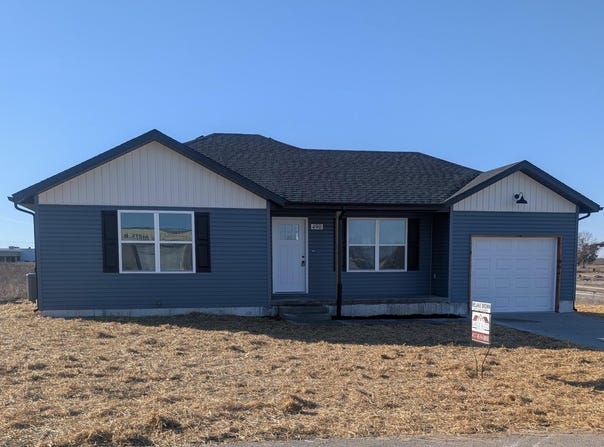 490 Texas Avenue, Lebanon, MO 65536