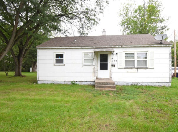 730 E Leopold Drive, Rensselaer, IN 47978