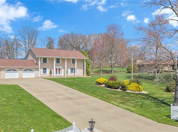 130 Hall Rd, Center Twp, PA 15001