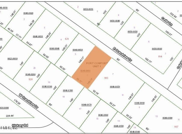 117 E GRANDVIEW Drive, East Palatka, FL 32131