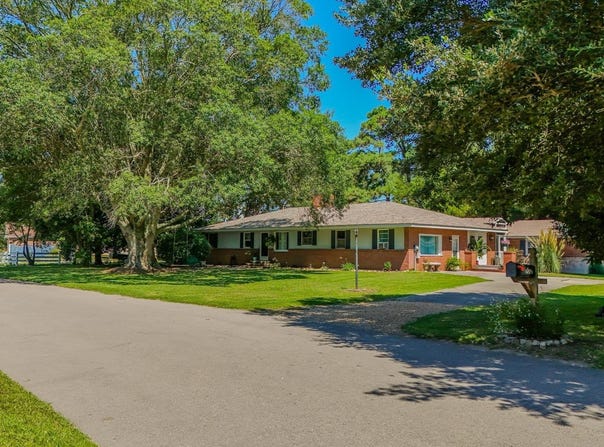 102 Acorn Lane lot: 1, Point Harbor, NC 27964