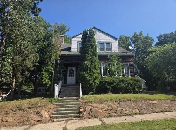 523 Vine Street, Reedsburg, WI 53959