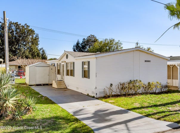 3132 Indian River Drive NE, Palm Bay, FL 32905