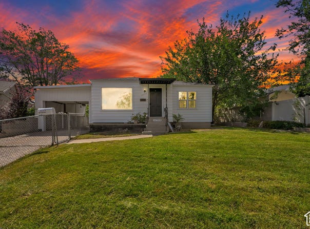 8795 W EDITH Cir, Magna, UT 84044