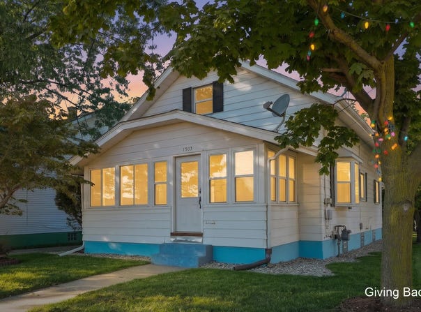 1503 Burton Street SW, Wyoming, MI 49509