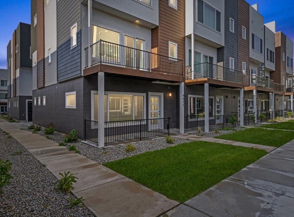 4577 W PLEASANT PINE Ct, West Valley City, UT 84120