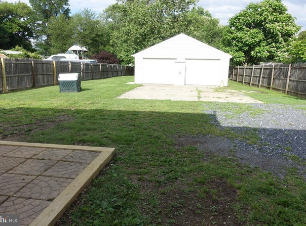 413 DOMINION ROAD, CHESTER, MD 21619