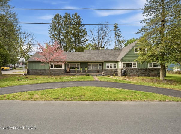 146 Lee Avenue, Stroudsburg, PA 18360