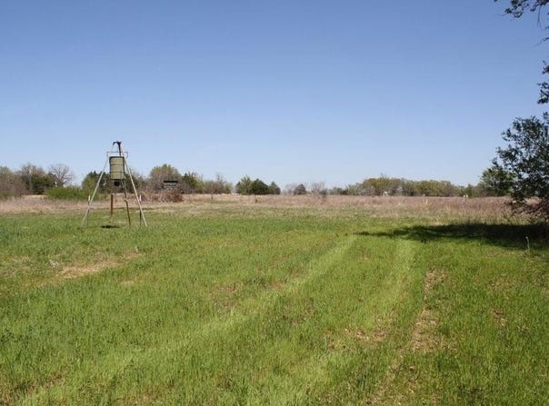 2432 VZ CR  2432, Canton, TX 75103