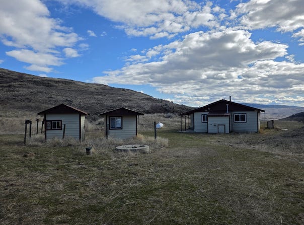 105 Emily Rd, Oroville, WA 98844
