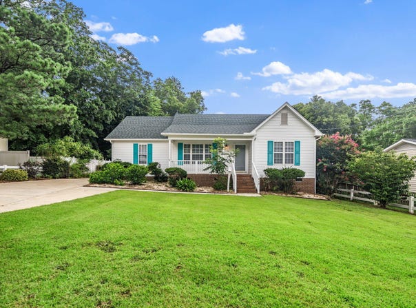 413 S Fayetteville Street, Clayton, NC 27520
